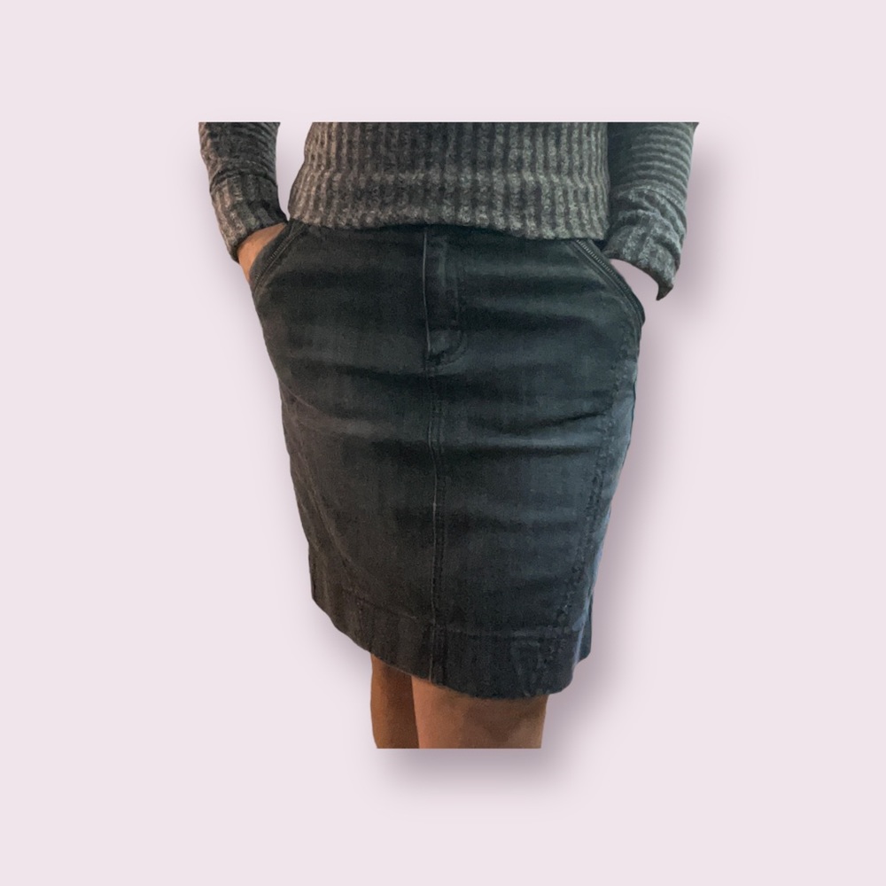 DKNY Black Denim Mini Skirt - Size 6